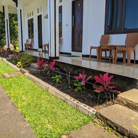 Andy'S Lodge Kelimutu Exterior photo